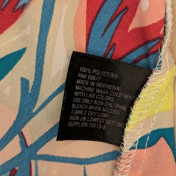 🌵🦆Worthington Cold Shoulder Blouse - Picture 7 of 8